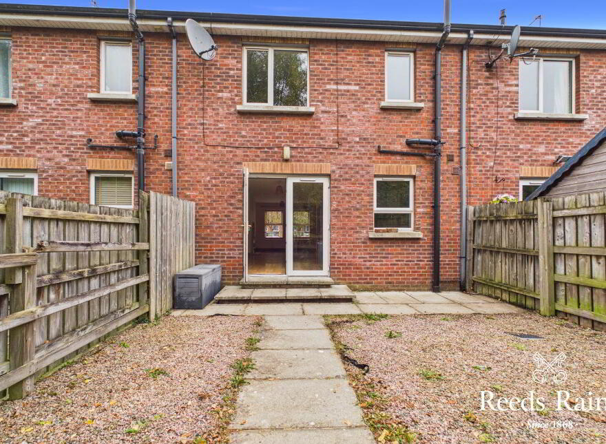 71 Causeway Meadows, Lisburn, BT28 2GE