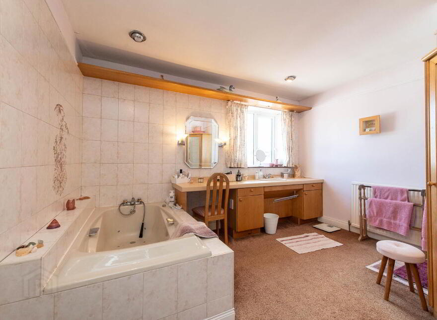 "Leiganfield House", 571 Doagh Road, Newtownabbey, BT36 5RY