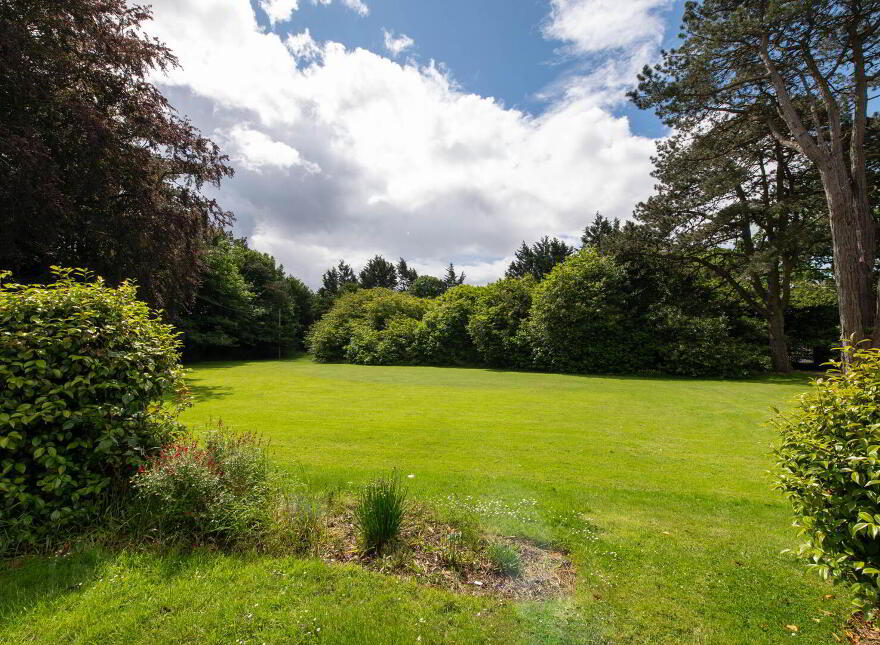 "Leiganfield House", 571 Doagh Road, Newtownabbey, BT36 5RY