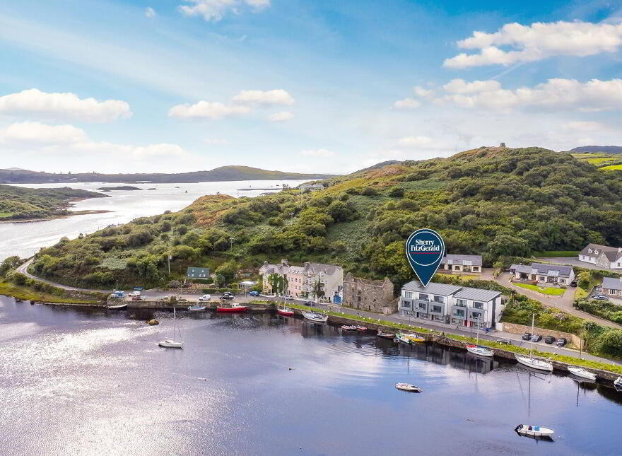 2 Clifden Quay, Beach Road, Clifden, H71TX37