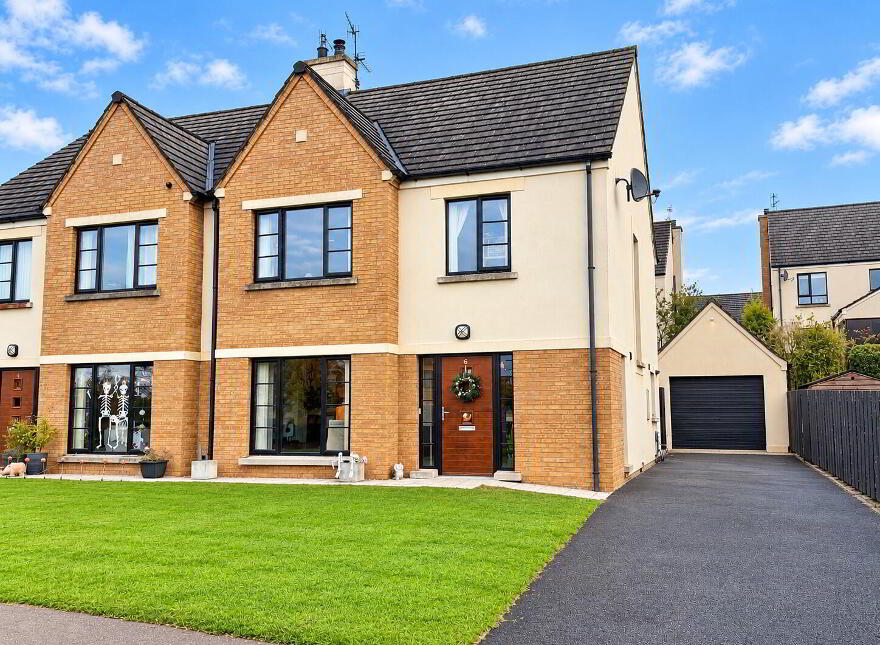 6 Lotus Green, Banbridge, BT32 3ZA photo