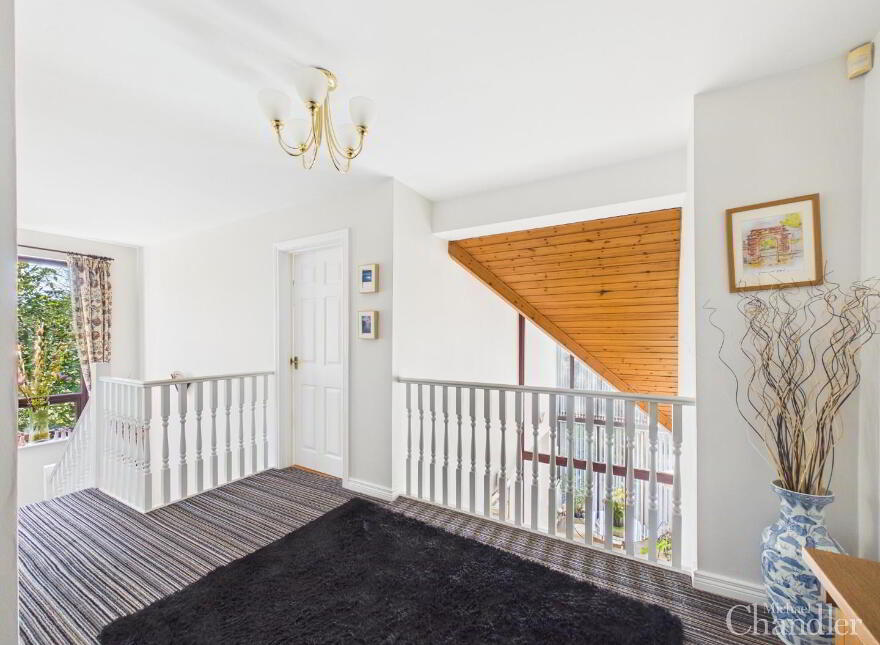 5 Garland Crescent, Belfast, BT8 6YJ