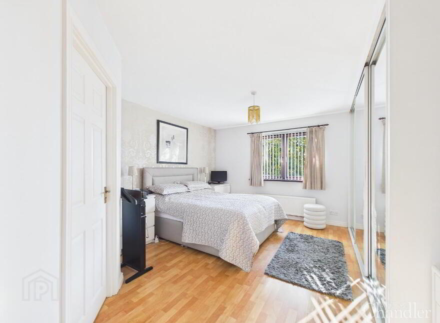 5 Garland Crescent, Belfast, BT8 6YJ