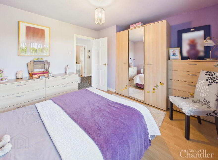 5 Garland Crescent, Belfast, BT8 6YJ