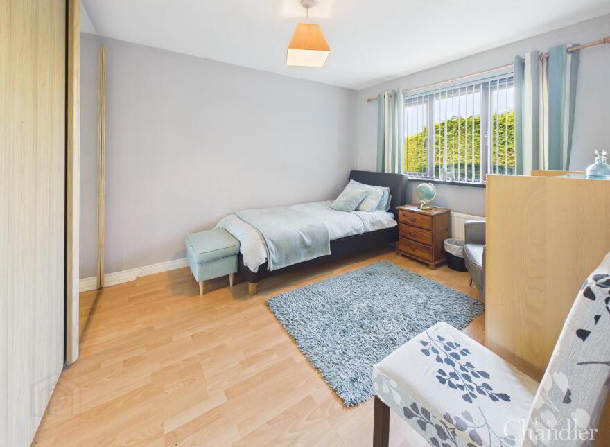 5 Garland Crescent, Belfast, BT8 6YJ