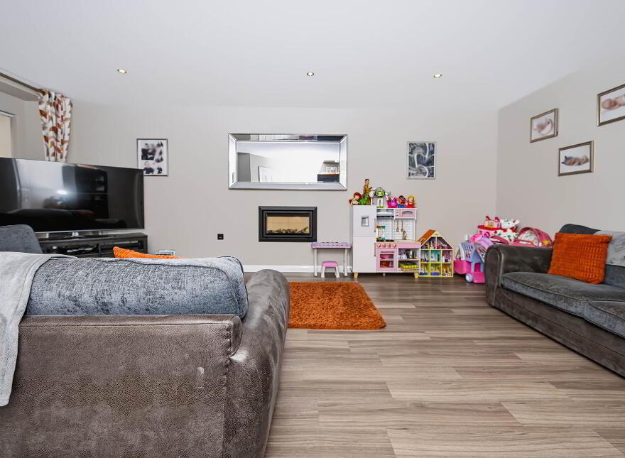 387 Belvedere Manor, Lurgan, Craigavon, BT67 9NT