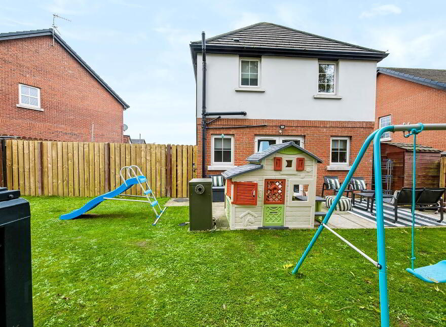 387 Belvedere Manor, Lurgan, Craigavon, BT67 9NT