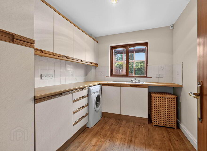 24 Hampton Manor, Belfast, BT7 3EL
