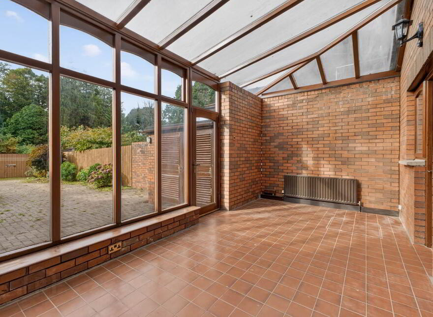 24 Hampton Manor, Belfast, BT7 3EL