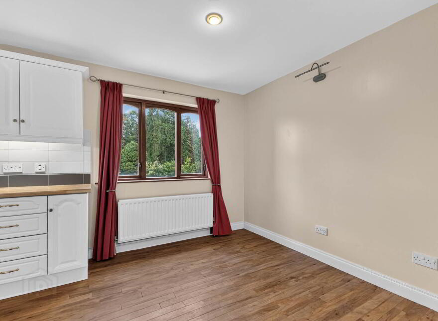 24 Hampton Manor, Belfast, BT7 3EL