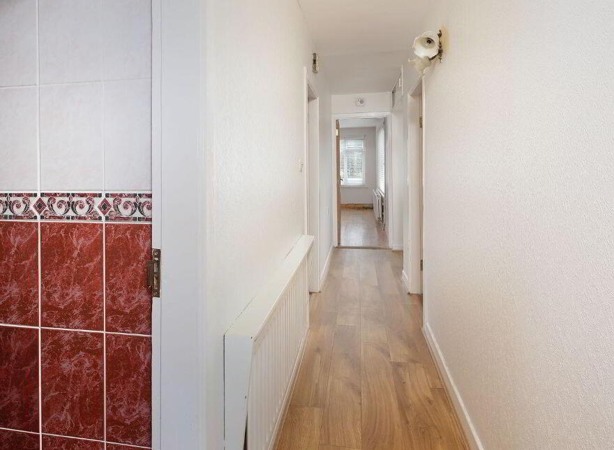 12 Elton Estate, Carrignafoy, Cobh, P24V090