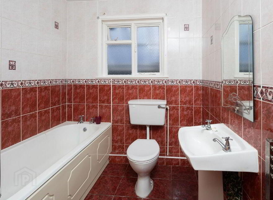 12 Elton Estate, Carrignafoy, Cobh, P24V090