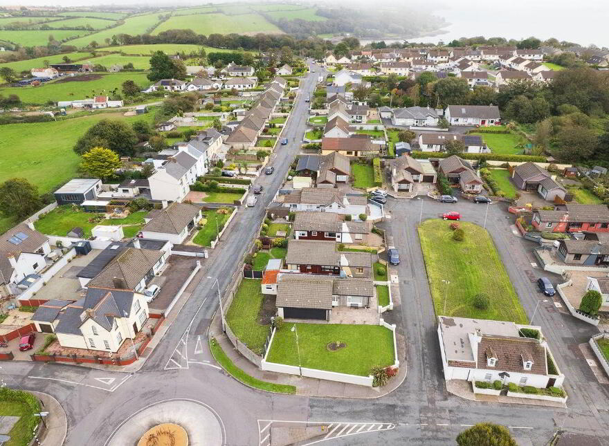 12 Elton Estate, Carrignafoy, Cobh, P24V090