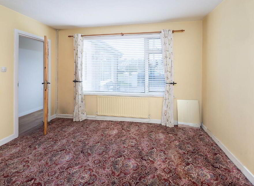 12 Elton Estate, Carrignafoy, Cobh, P24V090