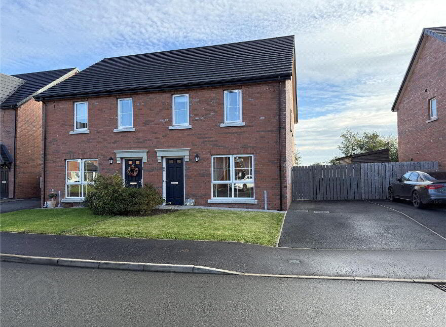 76 Red Row, Toomebridge, BT41 3FQ