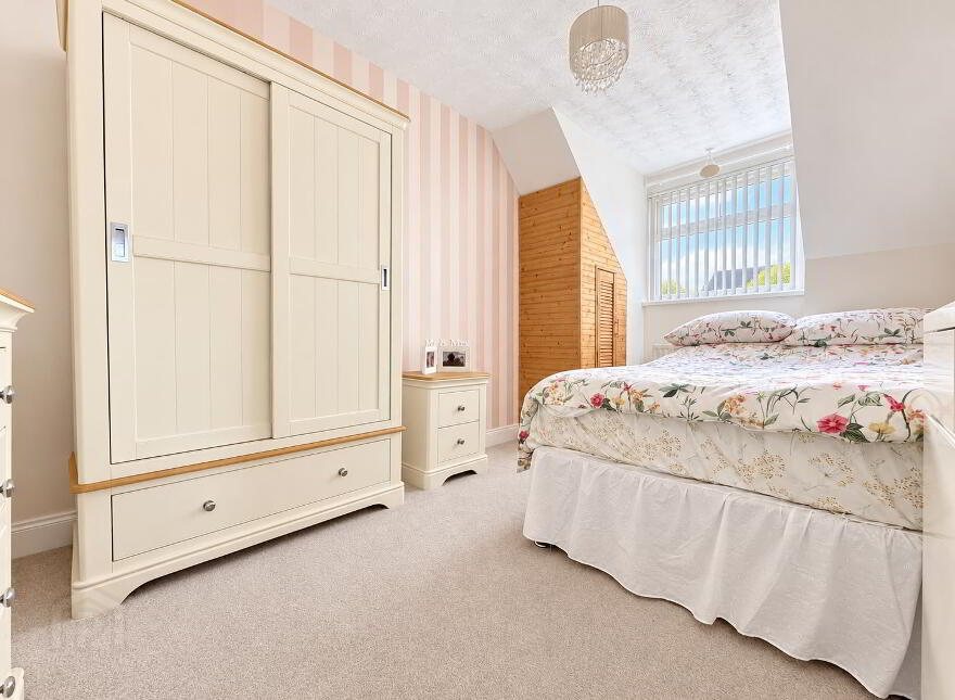 73 Broadlands, Carrickfergus, BT38 7BL