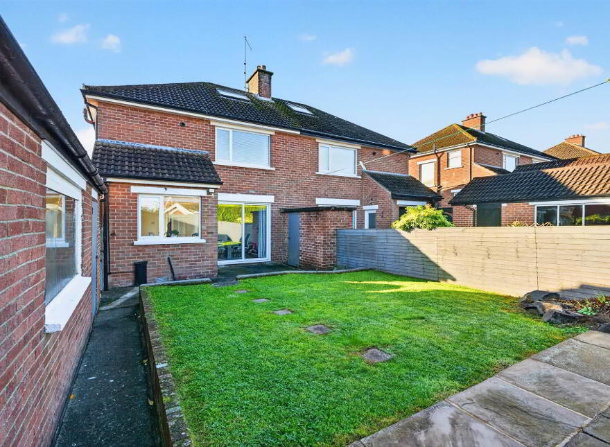 50 Cotswold Avenue, Belfast, BT8 6NA