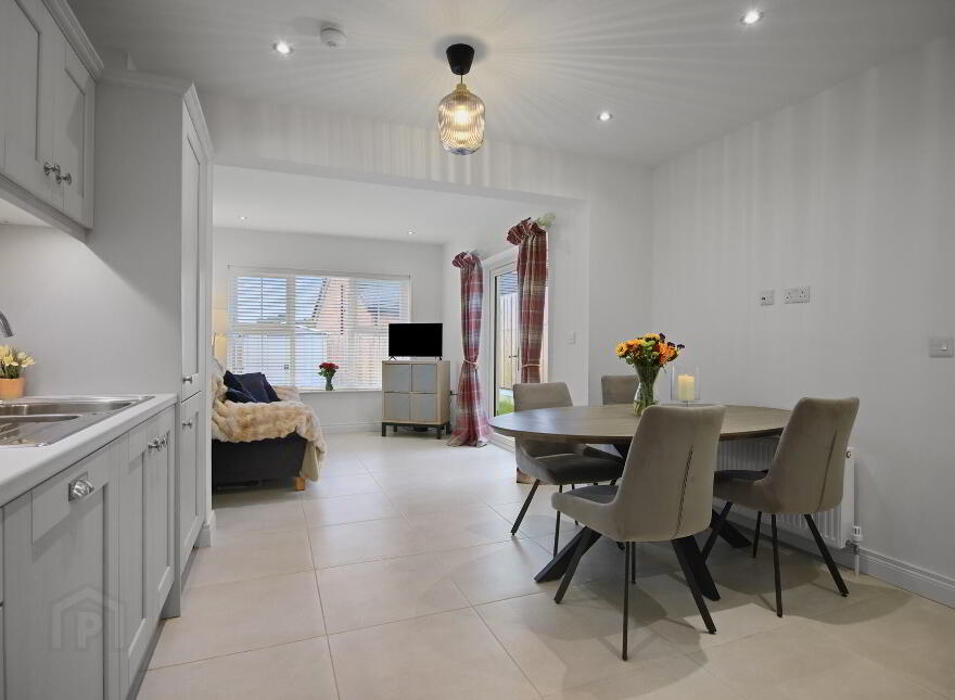 29 Mealough Park, Carryduff, Belfast, BT8 8SY