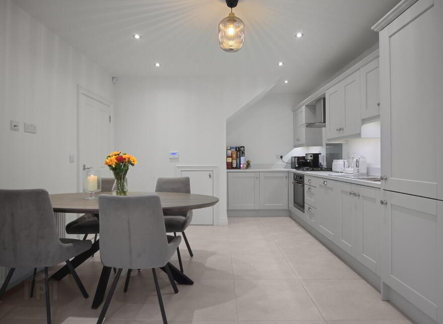 29 Mealough Park, Carryduff, Belfast, BT8 8SY