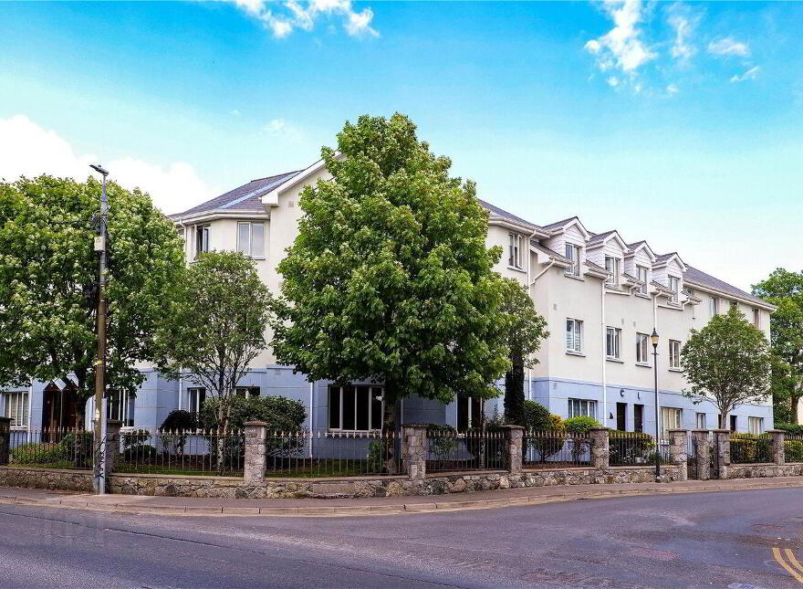 15 Lios Ealtan, Nile Lodge, Salthill Road Lower, Salthill, Salthill, H91X891