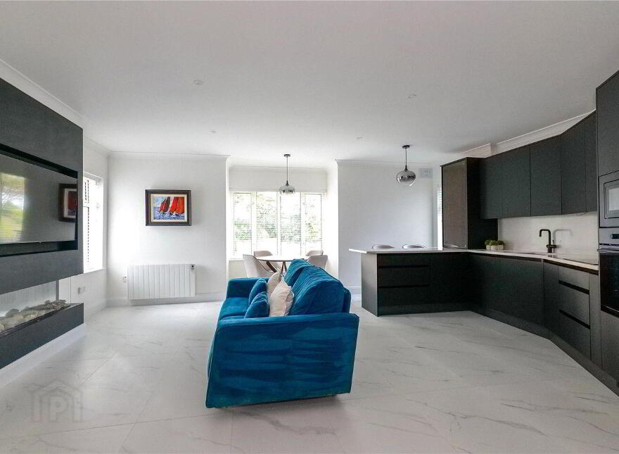 15 Lios Ealtan, Nile Lodge, Salthill Road Lower, Salthill, Salthill, H91X891