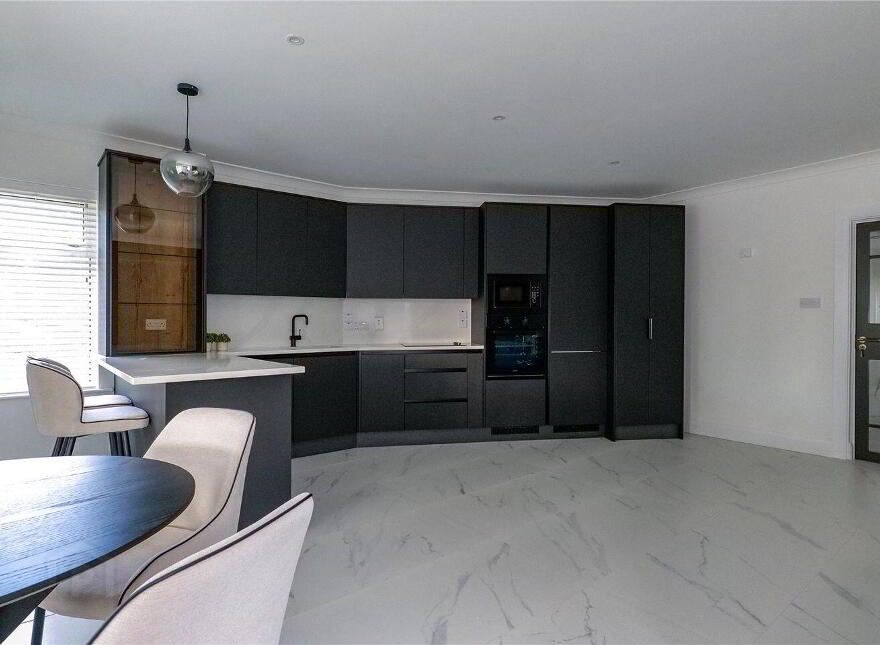 15 Lios Ealtan, Nile Lodge, Salthill Road Lower, Salthill, Salthill, H91X891