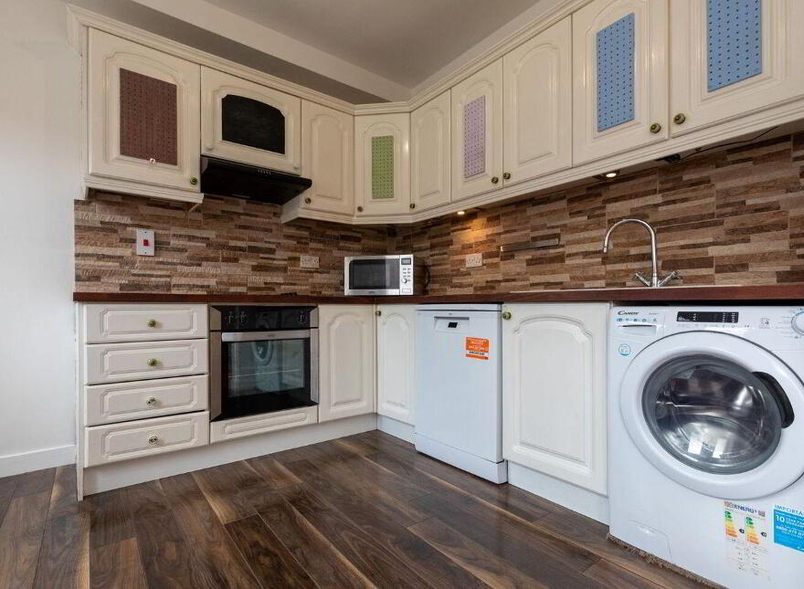 Apartment 16 Bishopsmede, Dublin 8, D08H312