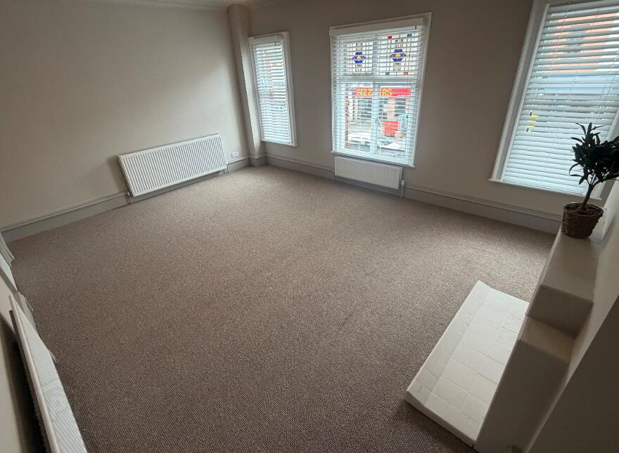 168 Kingsway, Dunmurry, BT17 9AD photo