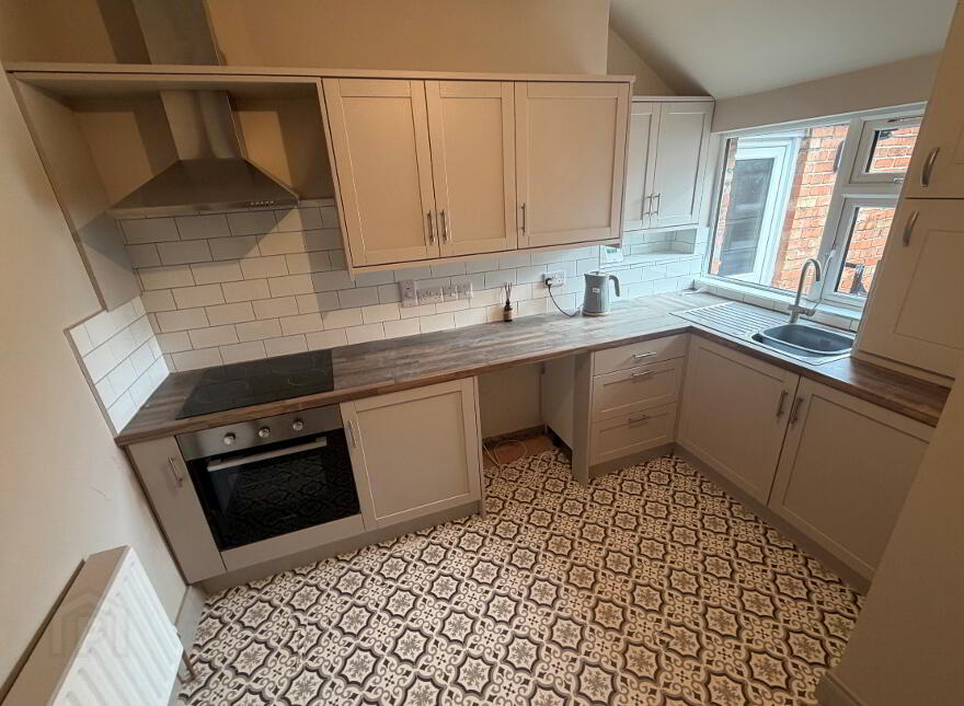 168 Kingsway, Dunmurry, BT17 9AD