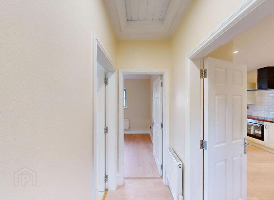 37 Cavan Road, Cootehill, H16A448