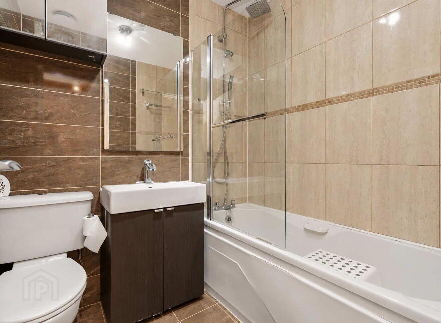 13 Hampton Wood Lawn, Finglas, Finglas, D11