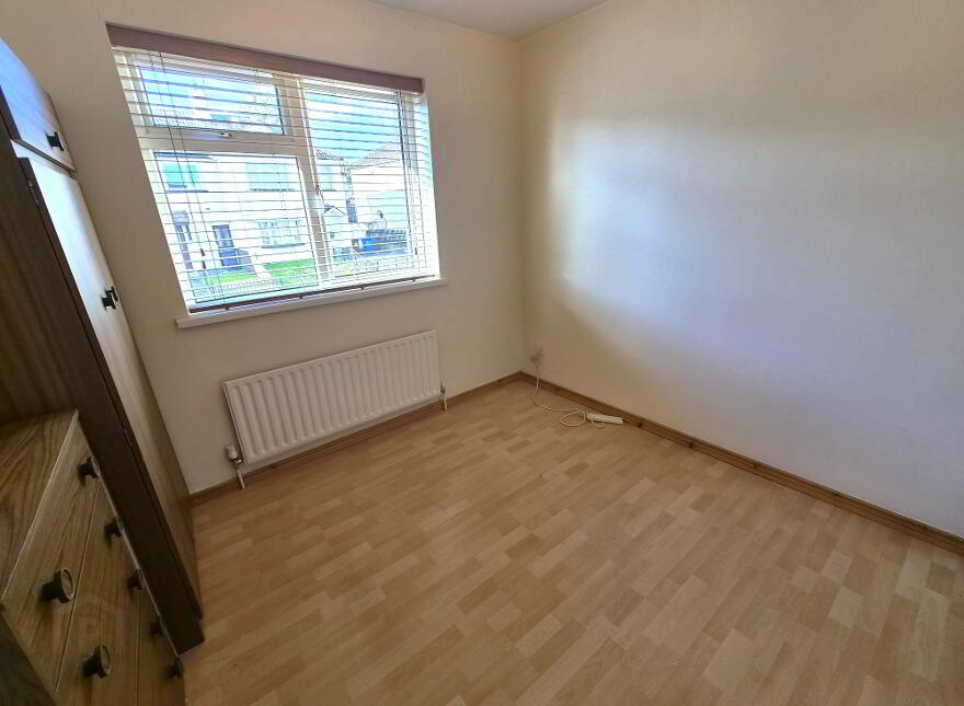 Melmore Gardens, Creggan, L'Derry, BT48 9NE