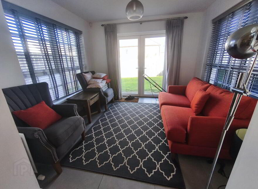 52 Harlow Green, Moira, BT67 0XH