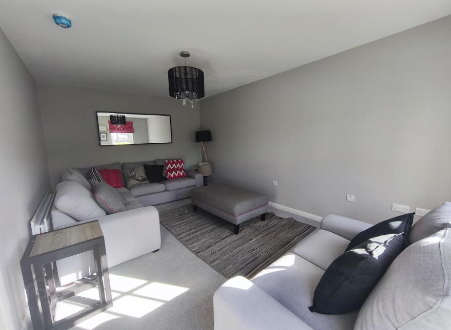 52 Harlow Green, Moira, BT67 0XH
