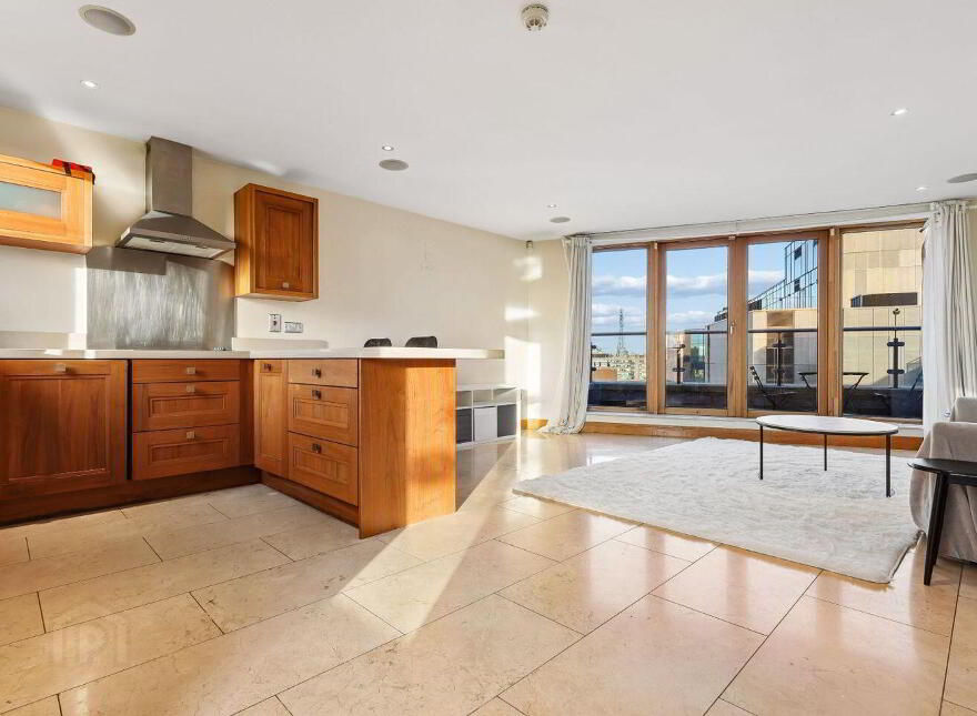 Penthouse, 45 Chancery Court, Bride Street, Dublin 8, D08K668
