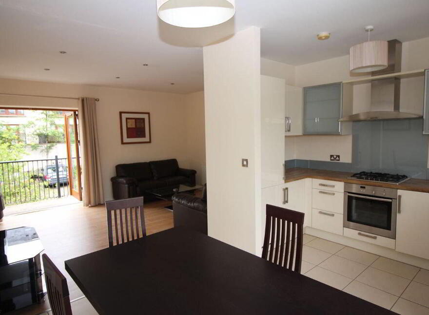The Green, Robswall, Malahide, K36CX88