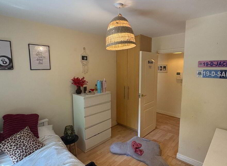 Apartment 4 Granite Court, Stepaside, Stepaside, D18YF96