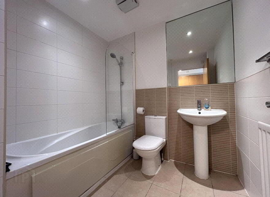 46 The Luna Building (Penthouse), 1 Redwood Court, Dunmurray, Belfast, BT17 9FP
