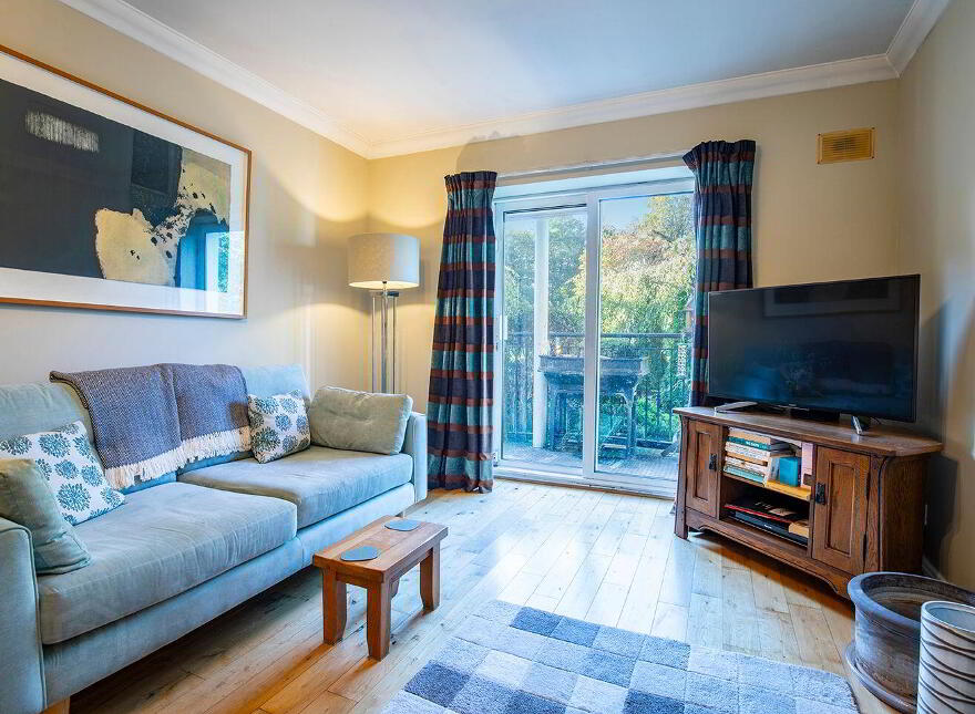 Apartment 78 Kerrymount, Castle Court, Kilgobbin Wood, Leopardstown, D18CH28