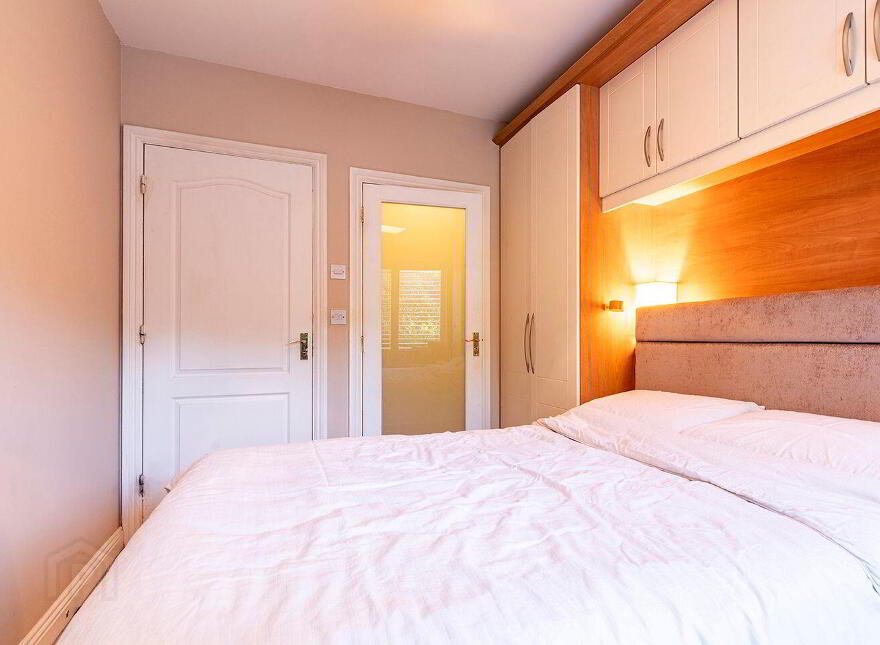 Apartment 78 Kerrymount, Castle Court, Kilgobbin Wood, Leopardstown, D18CH28