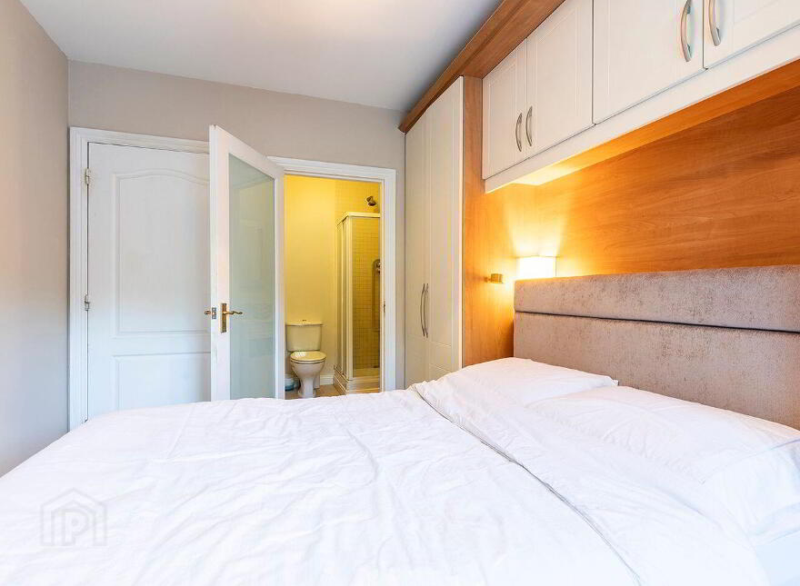 Apartment 78 Kerrymount, Castle Court, Kilgobbin Wood, Leopardstown, D18CH28