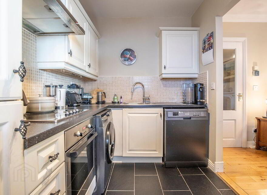 Apartment 78 Kerrymount, Castle Court, Kilgobbin Wood, Leopardstown, D18CH28