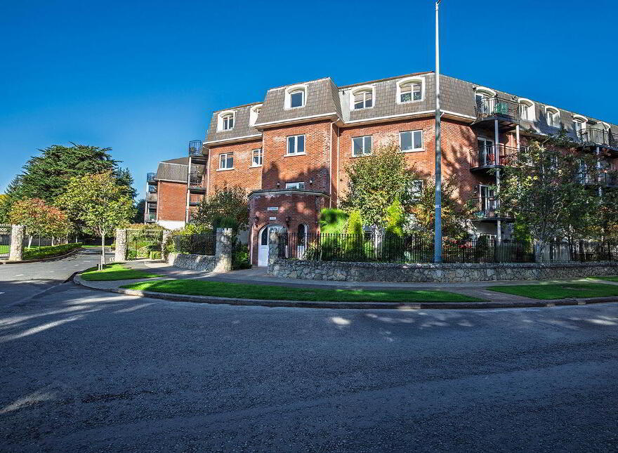 Apartment 78 Kerrymount, Castle Court, Kilgobbin Wood, Leopardstown, D18CH28