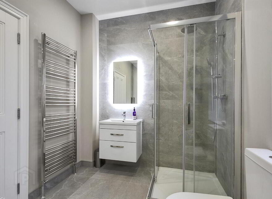 5 Oakfield Park Place, Newtownabbey, BT37 0HP