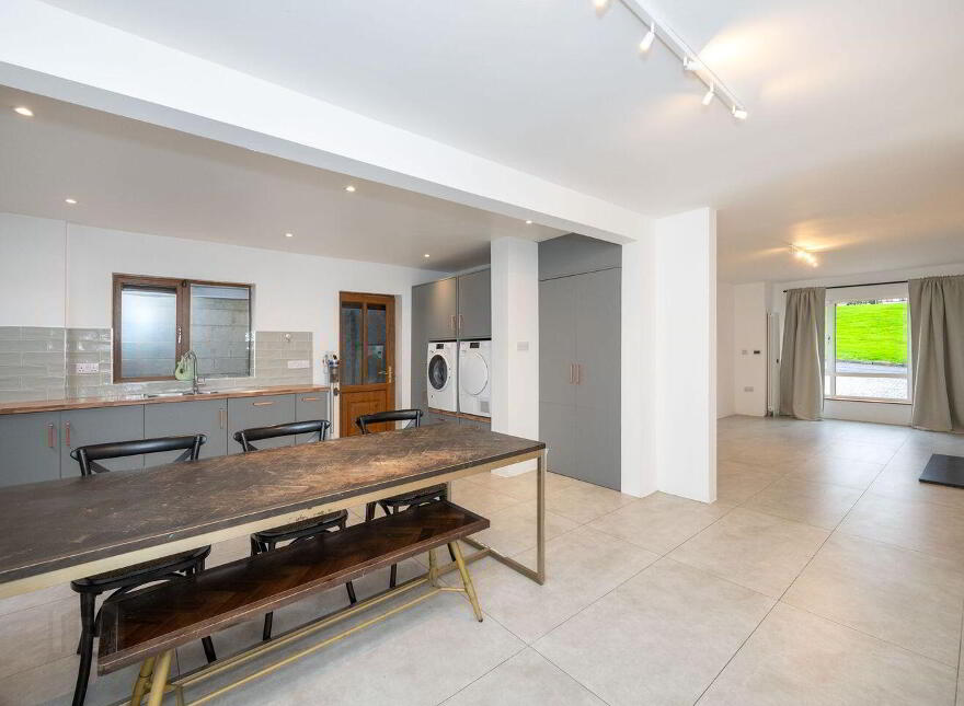 20 Yewlands, Douglas, T12PYP0