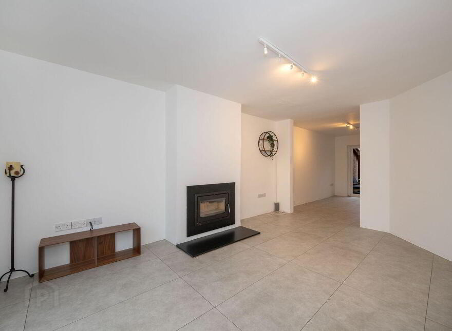 20 Yewlands, Douglas, T12PYP0