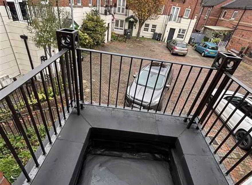 2 Marlborough Court, Lisburn Road, Belfast, BT9 7EF