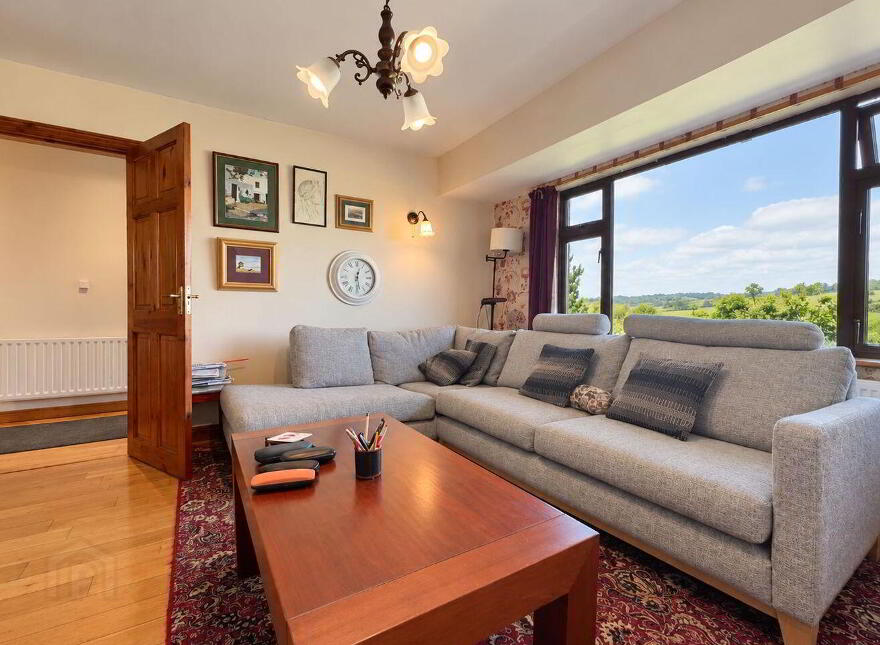 Derryvahalla, Bantry, P75KW84
