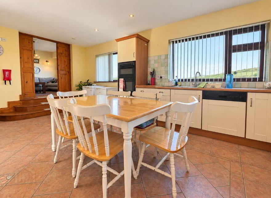 Derryvahalla, Bantry, P75KW84