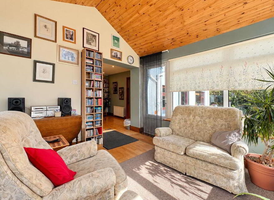 Derryvahalla, Bantry, P75KW84